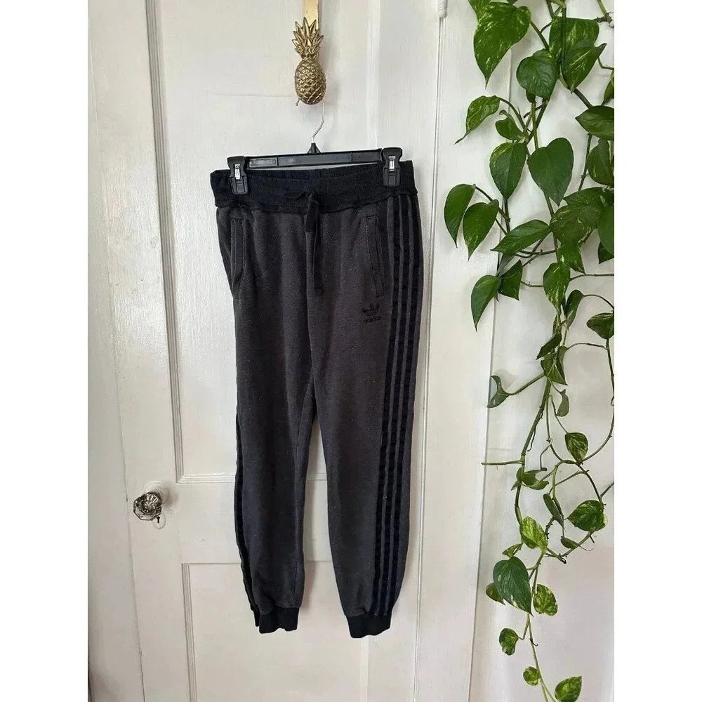Adidas Men’s size small grey sweatpants